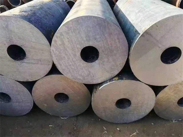 迪庆35crmo厚壁无缝钢管