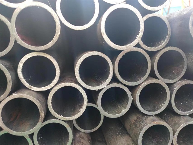 迪庆10#结构用无缝钢管