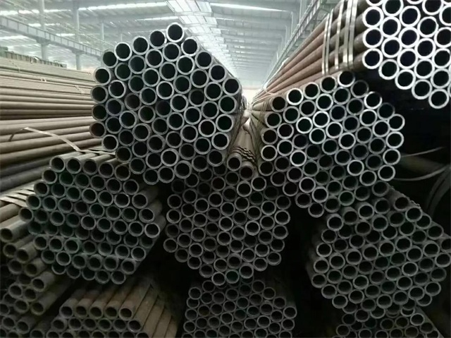 迪庆20#石油裂化用无缝钢管
